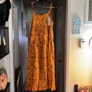 Summer floral dress, size L, NWT